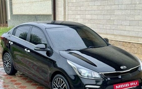 KIA Rio IV, 2018 год, 1 630 000 рублей, 3 фотография