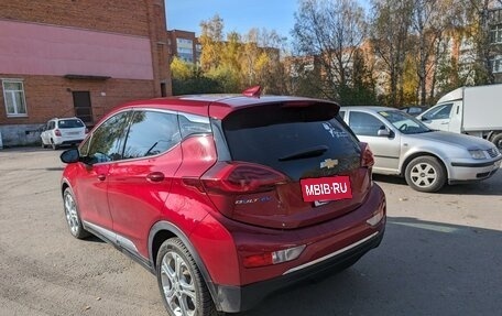 Chevrolet Bolt, 2017 год, 1 850 000 рублей, 5 фотография