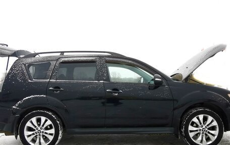 Mitsubishi Outlander III рестайлинг 3, 2010 год, 1 200 000 рублей, 8 фотография