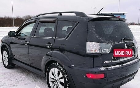 Mitsubishi Outlander III рестайлинг 3, 2010 год, 1 200 000 рублей, 4 фотография