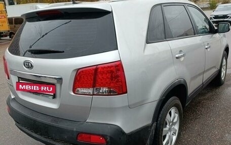 KIA Sorento II рестайлинг, 2011 год, 980 000 рублей, 4 фотография