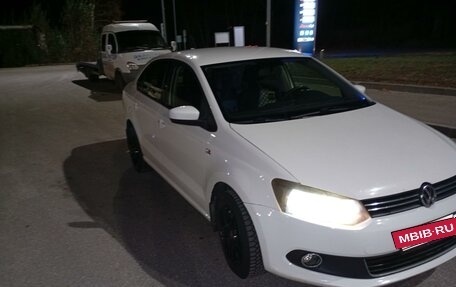 Volkswagen Polo VI (EU Market), 2011 год, 700 000 рублей, 7 фотография