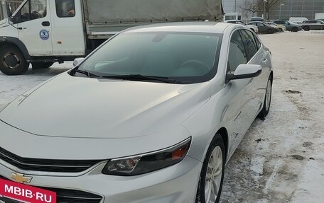 Chevrolet Malibu IX, 2017 год, 1 650 000 рублей, 2 фотография