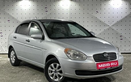 Hyundai Verna II, 2006 год, 580 000 рублей, 2 фотография