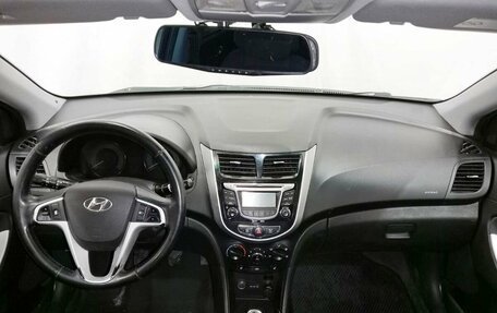 Hyundai Solaris II рестайлинг, 2011 год, 699 000 рублей, 17 фотография