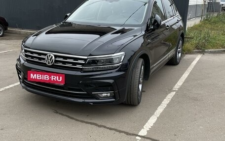 Volkswagen Tiguan II, 2018 год, 3 200 000 рублей, 4 фотография