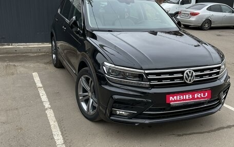 Volkswagen Tiguan II, 2018 год, 3 200 000 рублей, 3 фотография