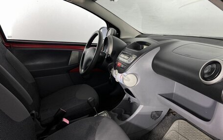 Peugeot 107 I рестайлинг, 2008 год, 460 000 рублей, 12 фотография