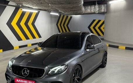 Mercedes-Benz E-Класс, 2016 год, 3 520 000 рублей, 1 фотография