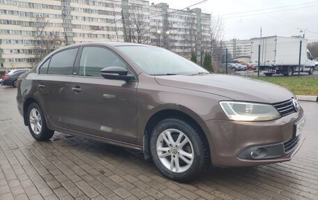 Volkswagen Jetta VI, 2014 год, 899 000 рублей, 3 фотография