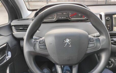 Peugeot 208 II, 2013 год, 865 000 рублей, 12 фотография