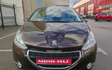 Peugeot 208 II, 2013 год, 865 000 рублей, 5 фотография