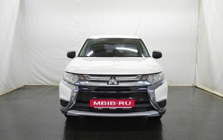 Mitsubishi Outlander III рестайлинг 3, 2016 год, 1 635 000 рублей, 2 фотография