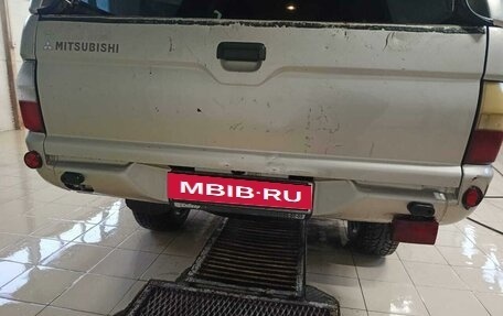 Mitsubishi L200 III рестайлинг, 2005 год, 750 000 рублей, 15 фотография