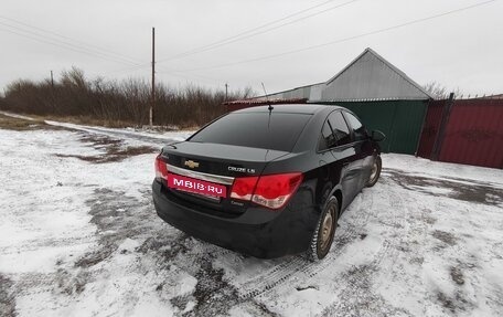 Chevrolet Cruze II, 2011 год, 910 000 рублей, 4 фотография