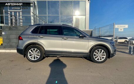 Volkswagen Tiguan II, 2017 год, 3 020 000 рублей, 4 фотография