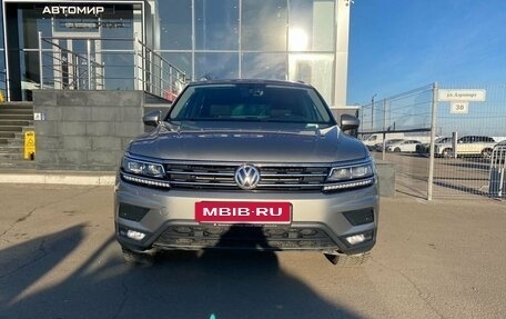 Volkswagen Tiguan II, 2017 год, 3 020 000 рублей, 2 фотография