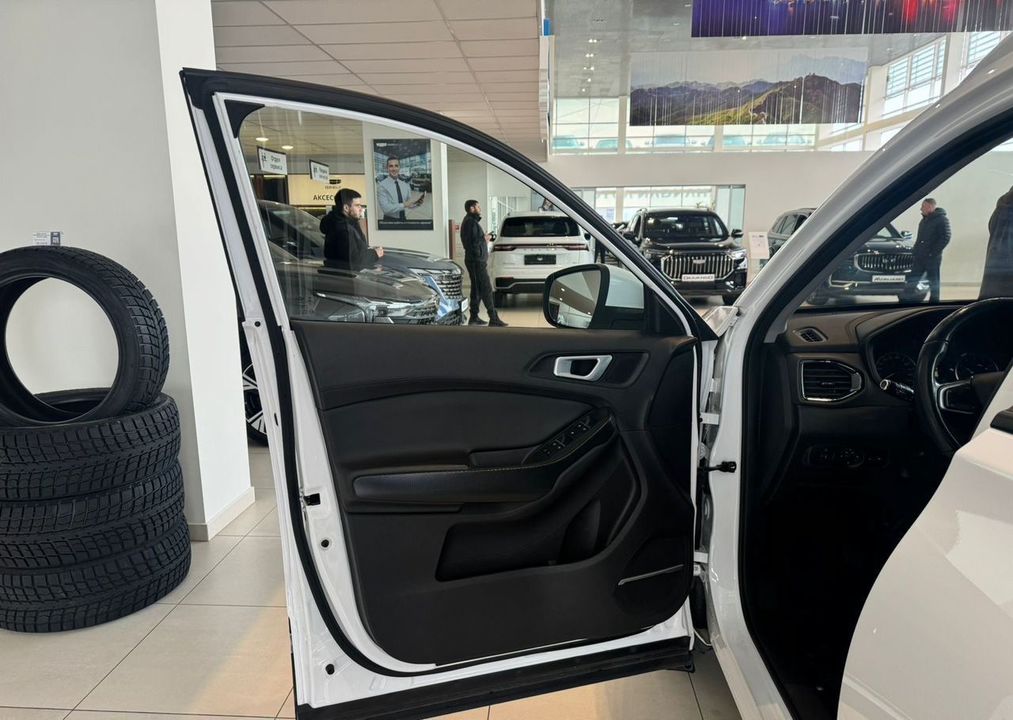 Chery Tiggo 4, 2021 год, 1 489 000 рублей, 8 фотография