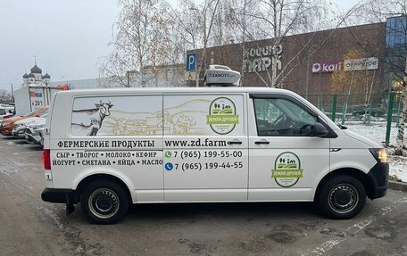 Volkswagen Transporter T6 рестайлинг, 2020 год, 2 800 000 рублей, 12 фотография