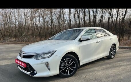 Toyota Camry, 2017 год, 2 600 000 рублей, 4 фотография