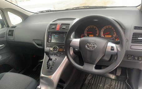 Toyota Auris II, 2010 год, 980 000 рублей, 17 фотография