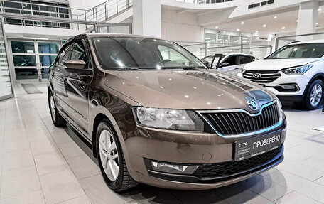 Skoda Rapid I, 2018 год, 1 290 000 рублей, 7 фотография