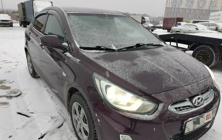 Hyundai Solaris II рестайлинг, 2012 год, 720 000 рублей, 3 фотография