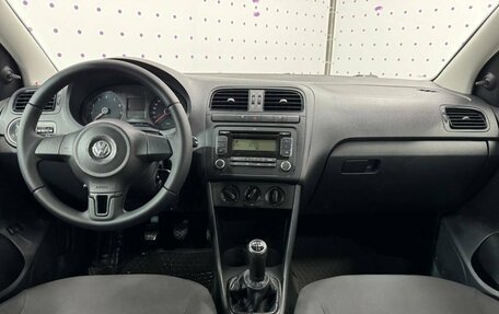 Volkswagen Polo VI (EU Market), 2011 год, 740 000 рублей, 13 фотография