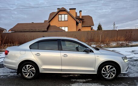 Volkswagen Jetta VI, 2018 год, 1 870 000 рублей, 18 фотография