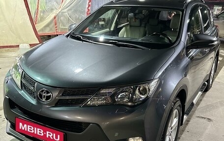 Toyota RAV4, 2013 год, 2 350 000 рублей, 1 фотография