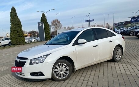 Chevrolet Cruze II, 2010 год, 699 000 рублей, 2 фотография