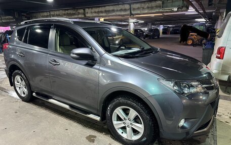 Toyota RAV4, 2013 год, 2 350 000 рублей, 3 фотография