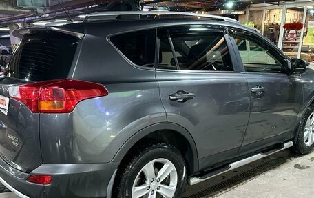 Toyota RAV4, 2013 год, 2 350 000 рублей, 4 фотография