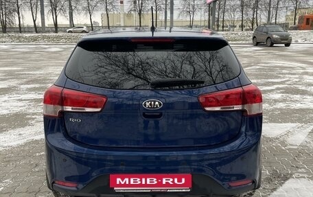 KIA Rio III рестайлинг, 2017 год, 1 000 000 рублей, 7 фотография