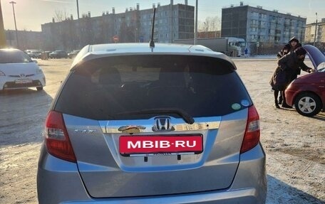 Honda Fit III, 2011 год, 930 000 рублей, 2 фотография