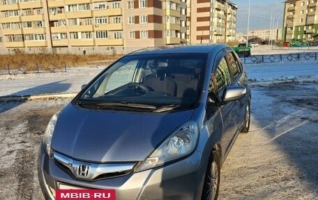 Honda Fit III, 2011 год, 930 000 рублей, 17 фотография