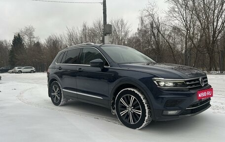 Volkswagen Tiguan II, 2017 год, 2 400 000 рублей, 4 фотография