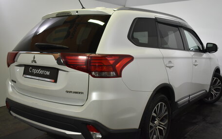 Mitsubishi Outlander III рестайлинг 3, 2016 год, 1 249 000 рублей, 6 фотография