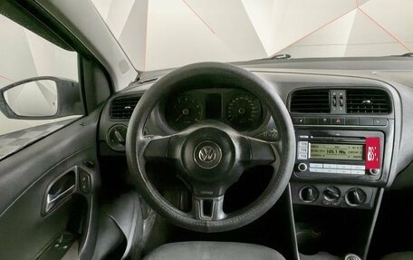 Volkswagen Polo VI (EU Market), 2010 год, 435 150 рублей, 11 фотография