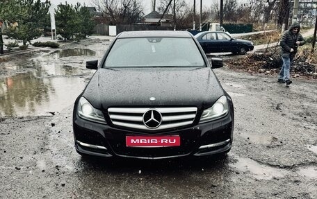 Mercedes-Benz C-Класс, 2012 год, 1 700 000 рублей, 1 фотография