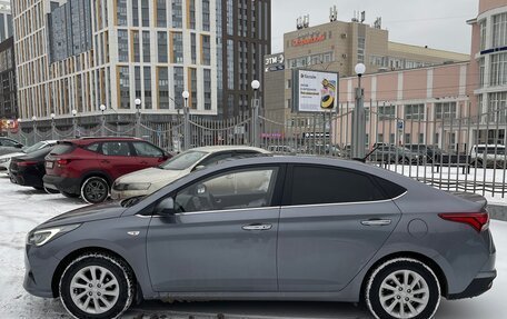 Hyundai Solaris II рестайлинг, 2021 год, 1 750 000 рублей, 3 фотография