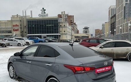 Hyundai Solaris II рестайлинг, 2021 год, 1 750 000 рублей, 4 фотография