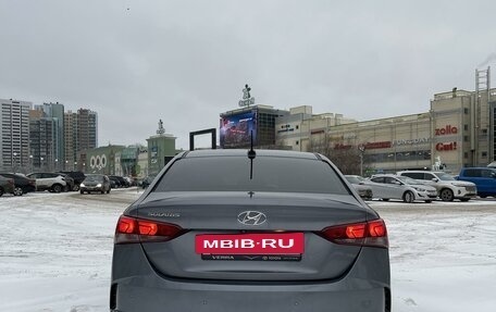 Hyundai Solaris II рестайлинг, 2021 год, 1 750 000 рублей, 5 фотография