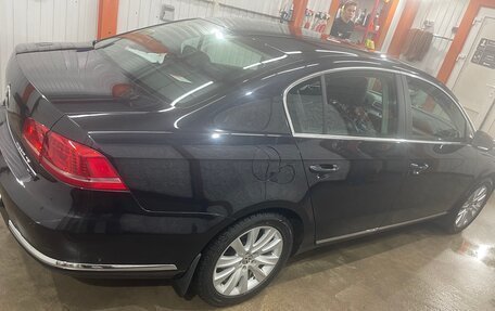 Volkswagen Passat B7, 2013 год, 949 000 рублей, 2 фотография