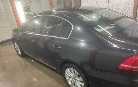 Volkswagen Passat B7, 2013 год, 949 000 рублей, 3 фотография