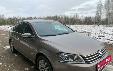 Volkswagen Passat B7, 2011 год, 1 100 000 рублей, 2 фотография