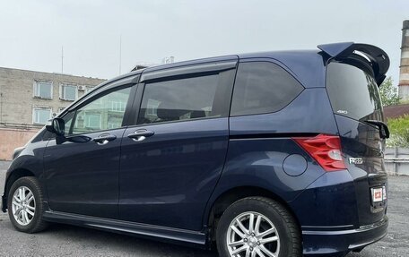 Honda Freed I, 2010 год, 1 200 000 рублей, 4 фотография