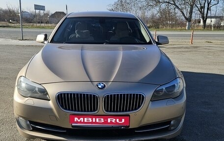 BMW 5 серия, 2012 год, 1 870 000 рублей, 2 фотография