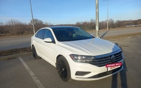 Volkswagen Jetta VII, 2019 год, 1 950 000 рублей, 2 фотография