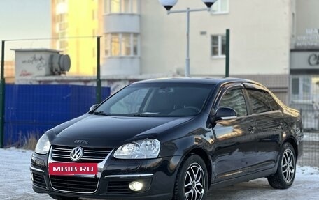 Volkswagen Jetta VI, 2010 год, 690 000 рублей, 2 фотография